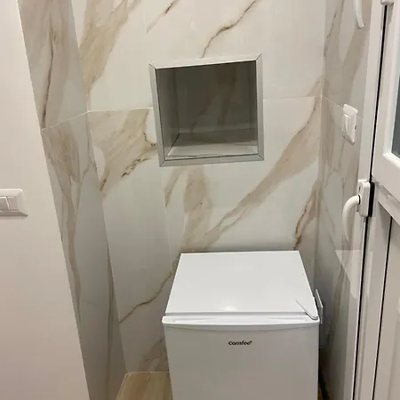 248 Capodimonte בית הארחה 3*